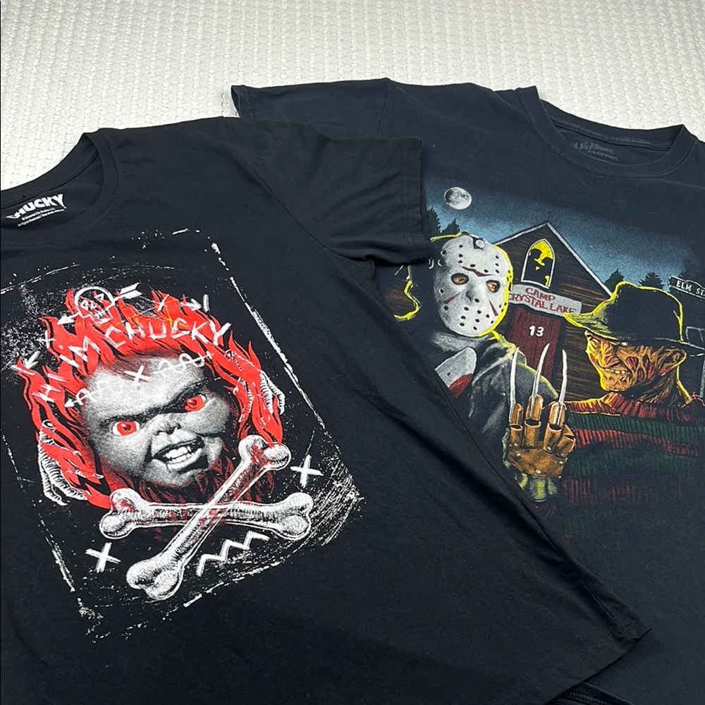 Set of 2 T-Shirts “Hi I’m Chucky” & “Nightmare on Elm Street” Size Med Pre owned